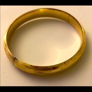 *REAL* 14k Gold Solid polished bangle bracelet ( Antique plumb gold)